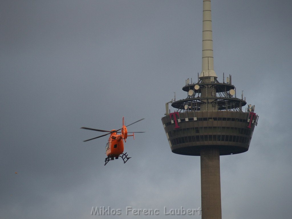 Einsatz Christoph 3 Koeln Aachenerstr  P19.JPG